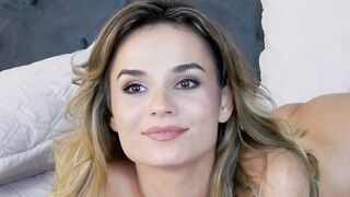HelenWaldorf Cam sex free chat at CharmCams Hoe 2