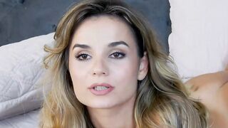 HelenWaldorf Cam sex free chat at CharmCams Hoe 2
