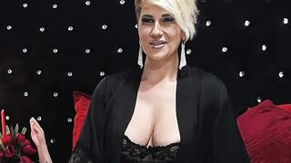 InannaIshtar18 Free cam sex chat at CharmCams