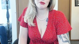 Hottyhousewife18 Online free porn at CharmCams