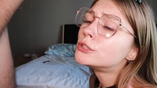 Blonde Babe Gives Boyfriend a Head and Cum in Her Mouth