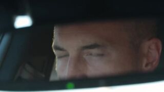In an garage driver fucks client