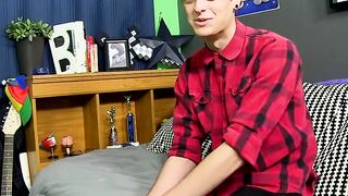 Jason Valencia jolting off his large twink dick until jizzing