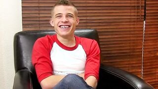 Adorable minimal gay adolescent strokes off utilizing dildo