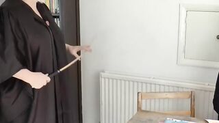 Grandma Dyke gets her pussy licked while wearing stockings and cums
