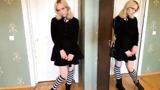 Pretty Stepsister Suck Dick in Front of the Mirror