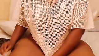 Irresistible Imagery Sultry Seductress