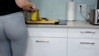 Young Horny Amateur Couple Fucks while Making Dinner