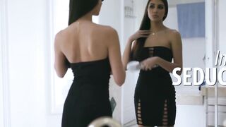 Brunette lures and fucks boyfriend