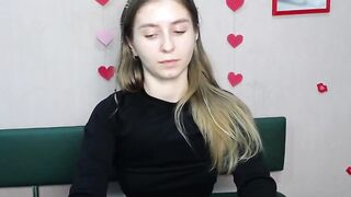 Blonde Ukrainain masturbates on webcam