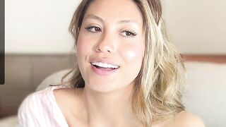 Watch Cam Girl Suck A Mean Cock And Show Her Pussy
