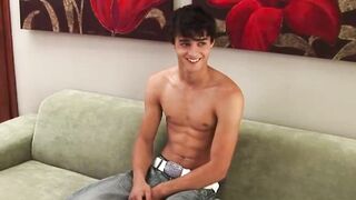 Andre Boleyn Photosession Video