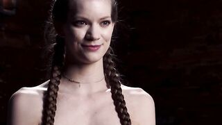 Slave Erin Everheart suspended on her side and vibed