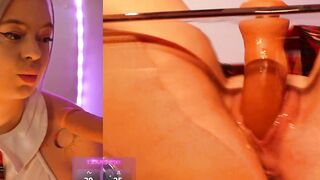 Sexy Babe Split Screen Sucking Dick and Getting Fucked