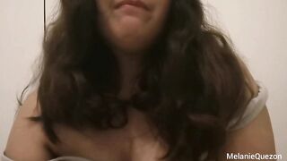 Pinay Hot solo amateur MelanieQuezon offer her first penis rating