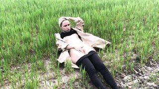 masturbate outdoors outdoors field