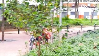 Passeio nas fases de covid nas ruas de São Paulo  acaba em foda com entregador de ifood na sacada do prédio