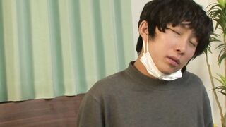 Kokone Mizutani (Rio Fujisaki) Lady-Luck Maid Tatsuya is fascinated by a married maid...