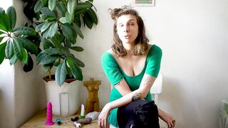 Jane loves to masturbate inside african pantyhose