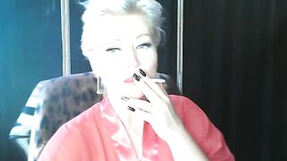 Friendly old woman inside red, or Hot fucking solo & non-solo )))