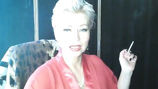 Friendly old woman inside red, or Hot fucking solo & non-solo )))