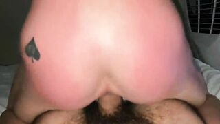 LITTLE BLONDE TWERK ON A HUGE PENIS UNTIL HE FILLS HER TWAT