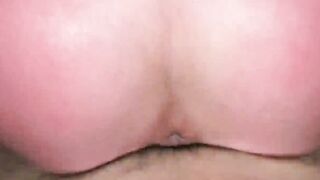 LITTLE BLONDE TWERK ON A HUGE PENIS UNTIL HE FILLS HER TWAT