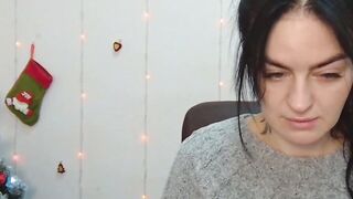 Amateur babe on webcam on Xmass Eve