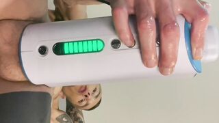 AutoBlow Ultra - Hoss Kado's new sex toy