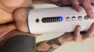 AutoBlow Ultra - Hoss Kado's new sex toy