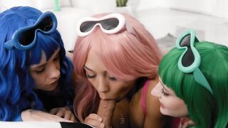Sexy rangers having orgasm while sharing dick