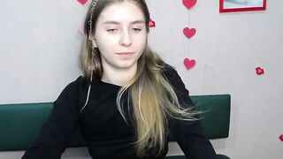 Young Ukrainian babe TaliaSunshin poses on webcam