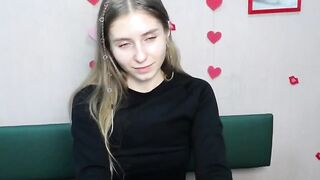 Young Ukrainian babe TaliaSunshin poses on webcam