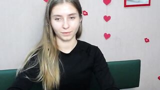 Young Ukrainian babe TaliaSunshin poses on webcam