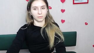 Young Ukrainian babe TaliaSunshin poses on webcam