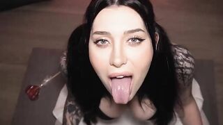 GORGEOUS GIRL ASKING FOR a CUMSHOT