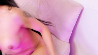 Sexy Wild Latina Fucks With Her Wet Pussy