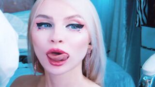Sexy Blonde Has Fun with Her Boyfriend's Dick