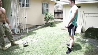 Muscle stepbro seduced me for a quickie