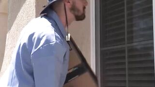 New mailman sealed his huge and lean package inside Michael Bostons ass