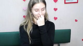 Beautiful Ukrainian amateur babe TaliaSunshin on webcam
