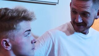 Blonde Zacc Andrews opens his legs and lets Brody Kayman penetrate his ass
