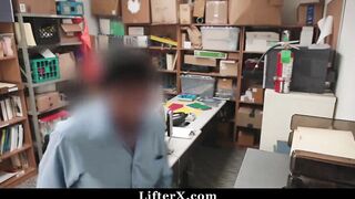 Troublemaking 18 Fucks With Officer For Not to Go Jail