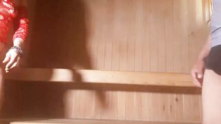 LUCHA DE SUMISIÓN :    LA DIOSA cougar  AHOGA CON SUS IRRESISTIBLE TIJERAS A UN ATREVIDO EBRIO
