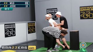 Brazzers - Sarah Jessie tries to Sabotage Zac Wild's Shot by Putting his Penis Deep inside her Adorable Butt
