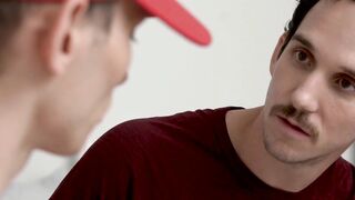 Twink enjoys every inch of stepdaddys big raw cock Hoe 2