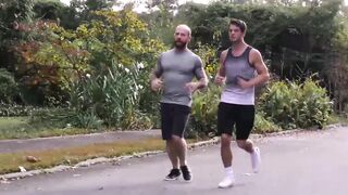 Hunky stepdad hammering twinks tight ass after workout