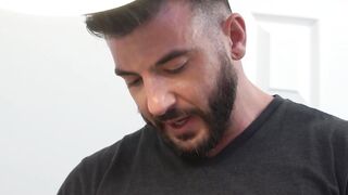 Well built stepdad Ian Holms fulfills my sexual fantasy by punishing my hole