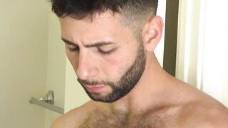 Oliver wants to take a shower together