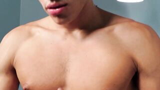 Muscled dude Sebastian Sky had fun showing off his jerking off skills